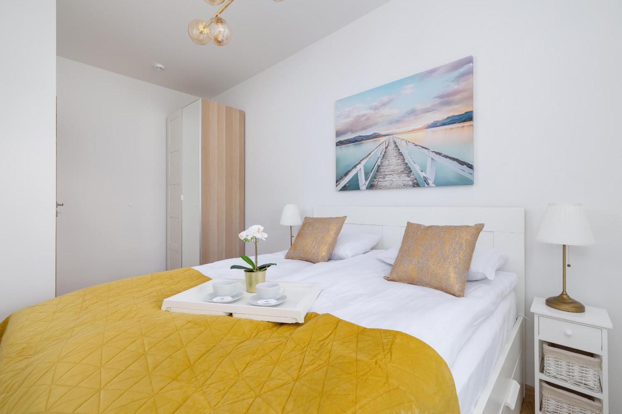 Luxury Two Bedroom Apartment With Terrace And Parking By Renters Prestige Katowice Exterior foto