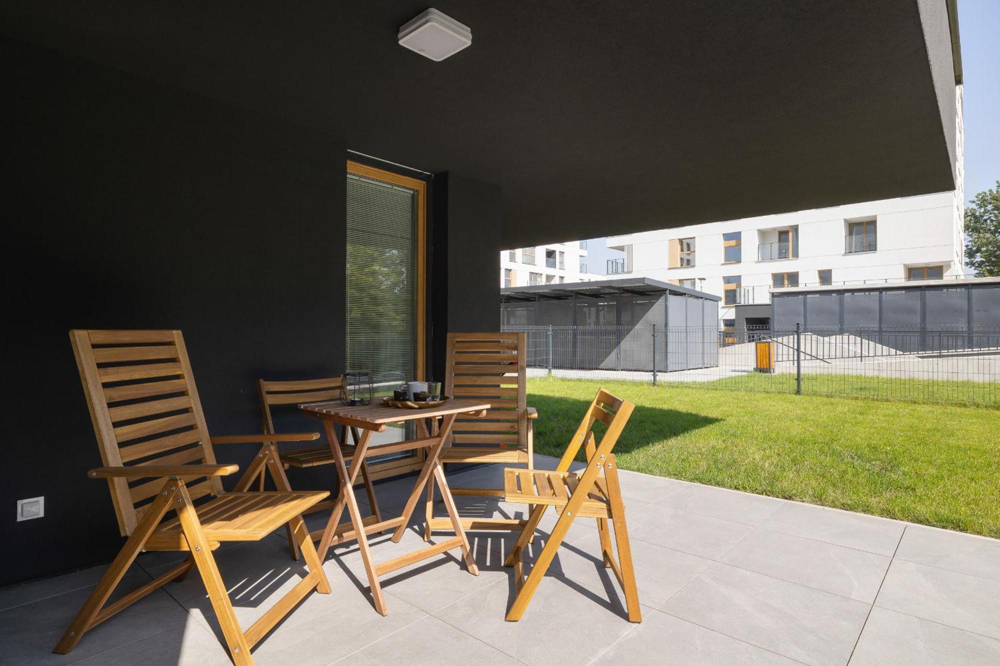Luxury Two Bedroom Apartment With Terrace And Parking By Renters Prestige Katowice Exterior foto